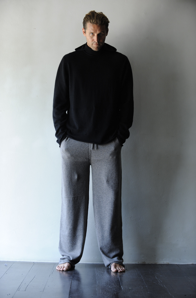 Cashmere tracksuit bottoms shop